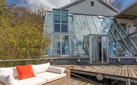 Haus mit Wintergarten